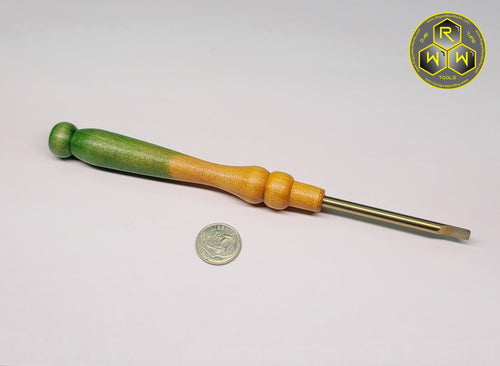 RC41 Green & Yellow Titanium Tip Dab Tool