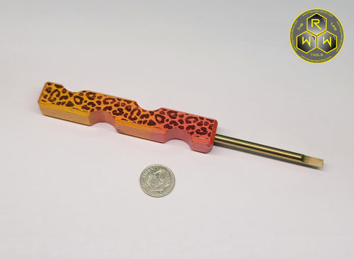 SC22 Yellow & Pink Rectangle Handle Titanium Tip Dab Tool